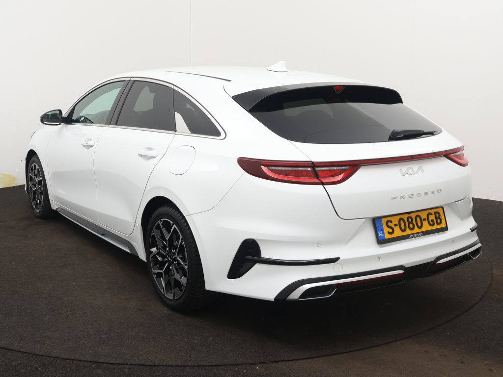 Kia Proceed