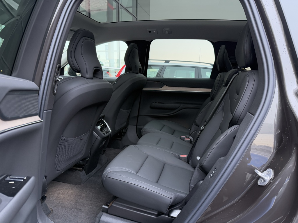 Volvo Ex90