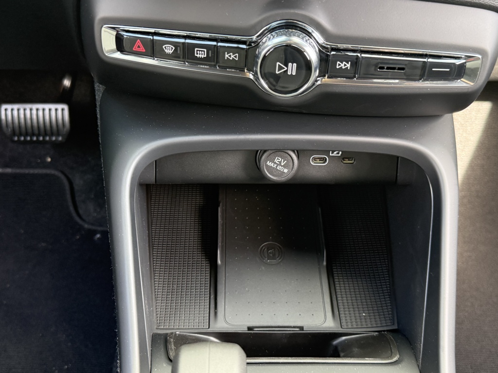 Volvo Ex40