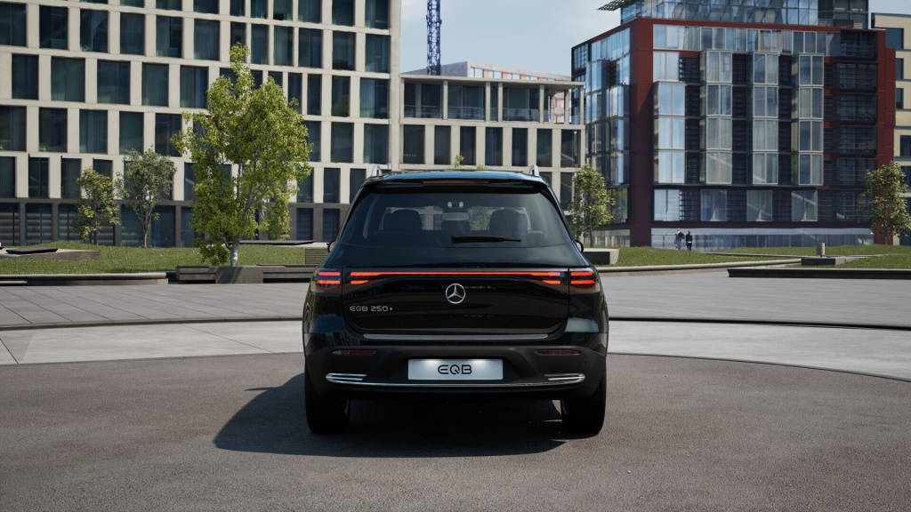 Mercedes-Benz Eqb