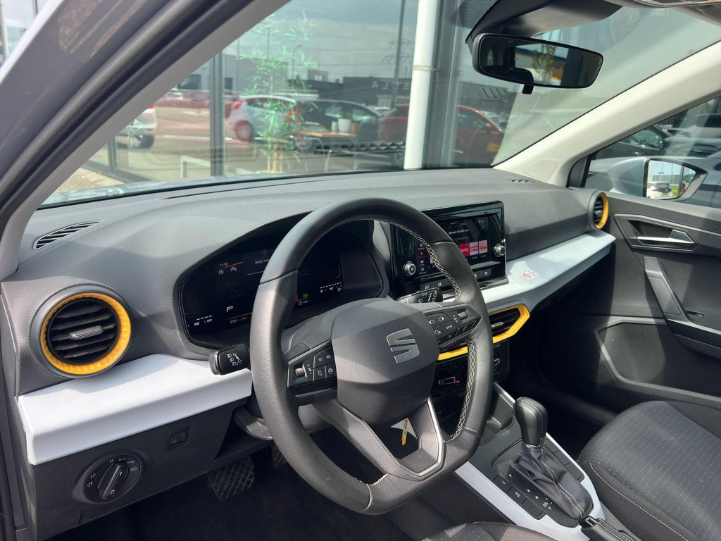 Seat Arona