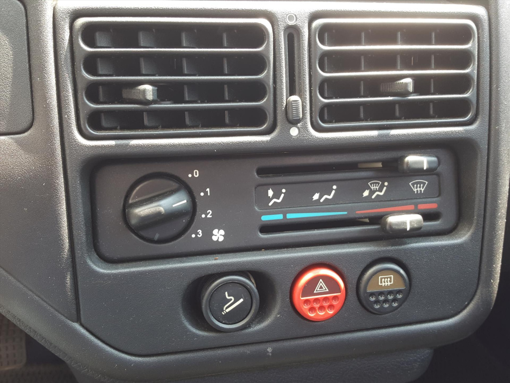 Peugeot 106