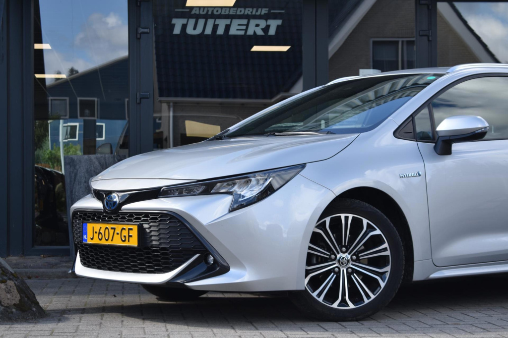 Toyota Corolla Touring Sports