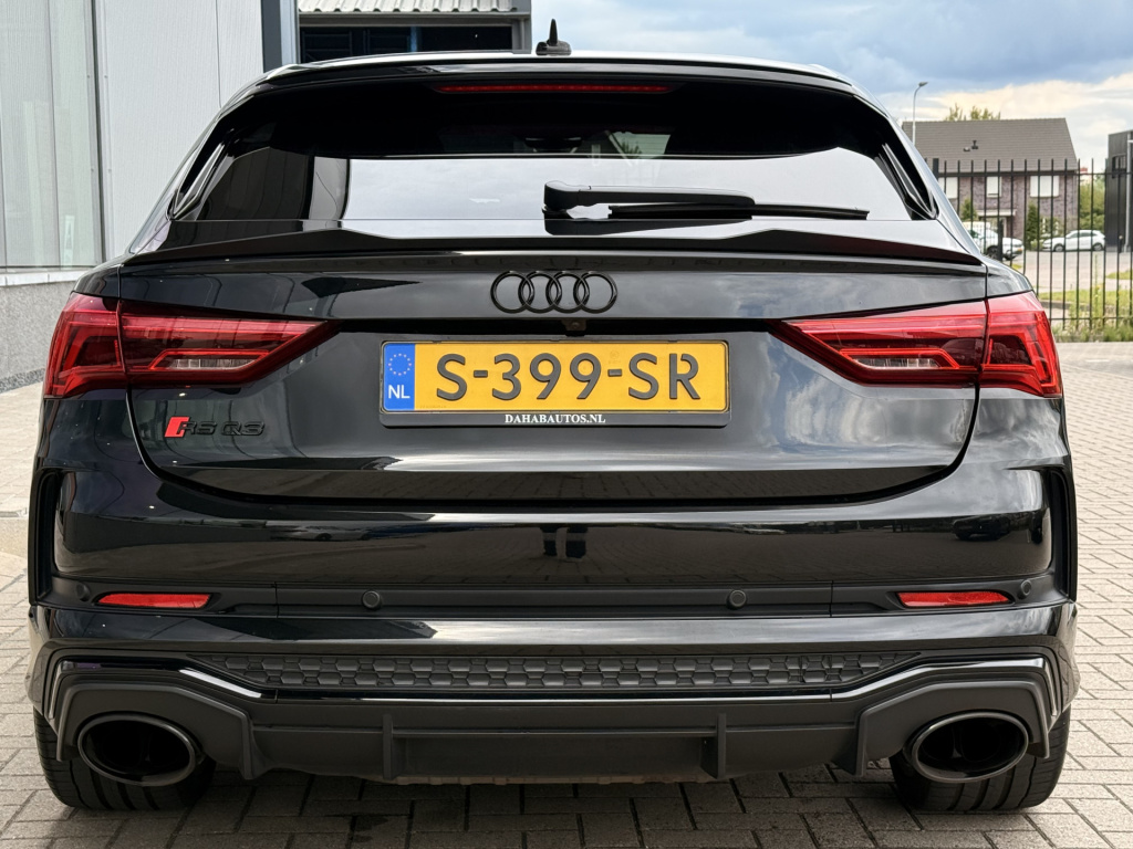Audi Rsq3