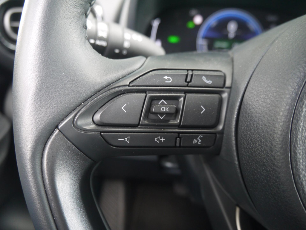 Mazda 2 Hybrid