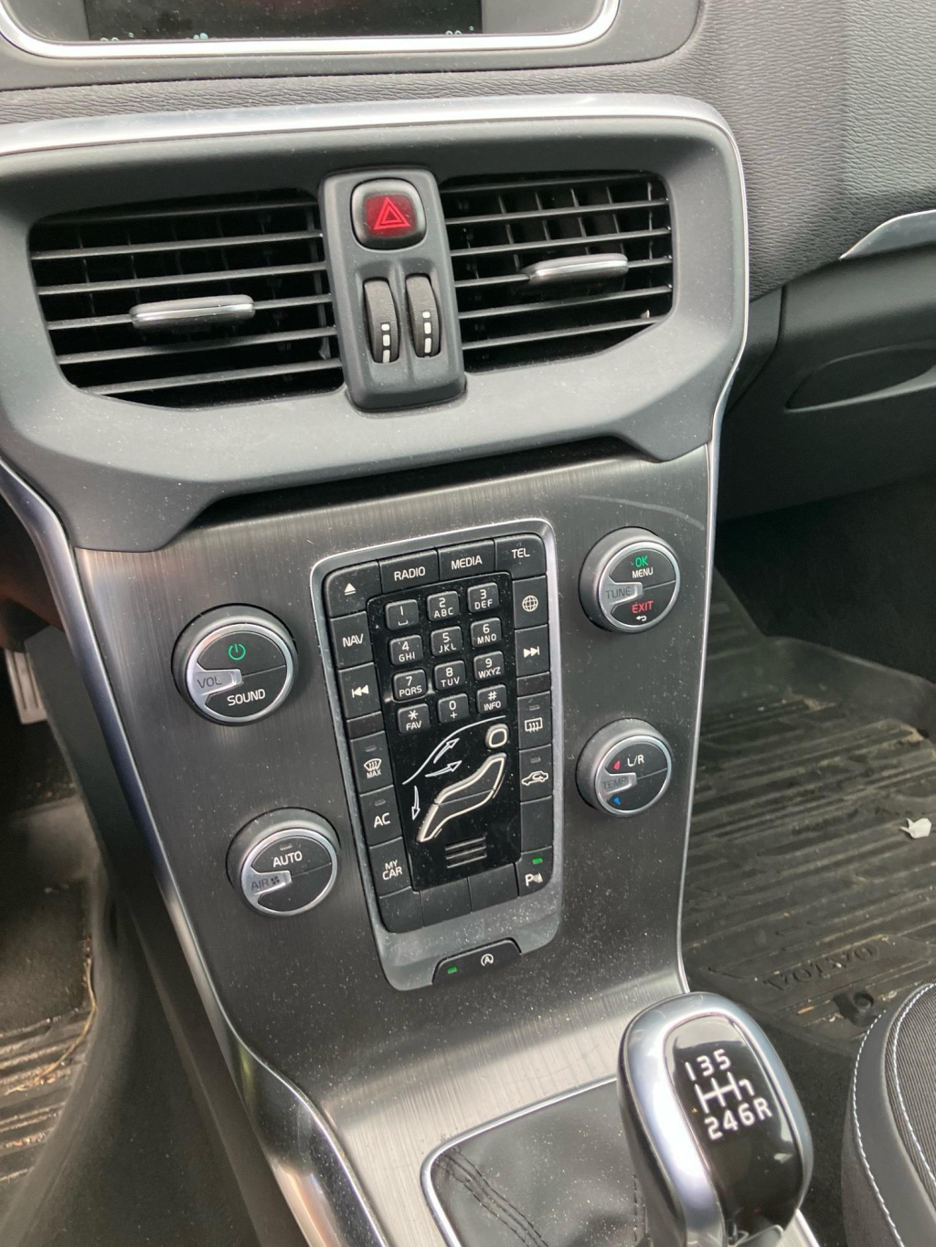 Volvo V40