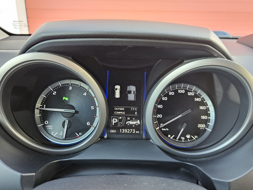 Toyota Land Cruiser