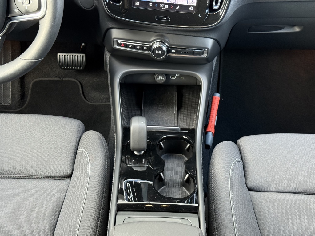 Volvo Ex40
