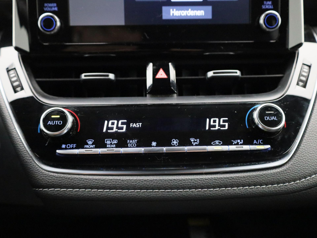 Toyota Corolla Touring Sports