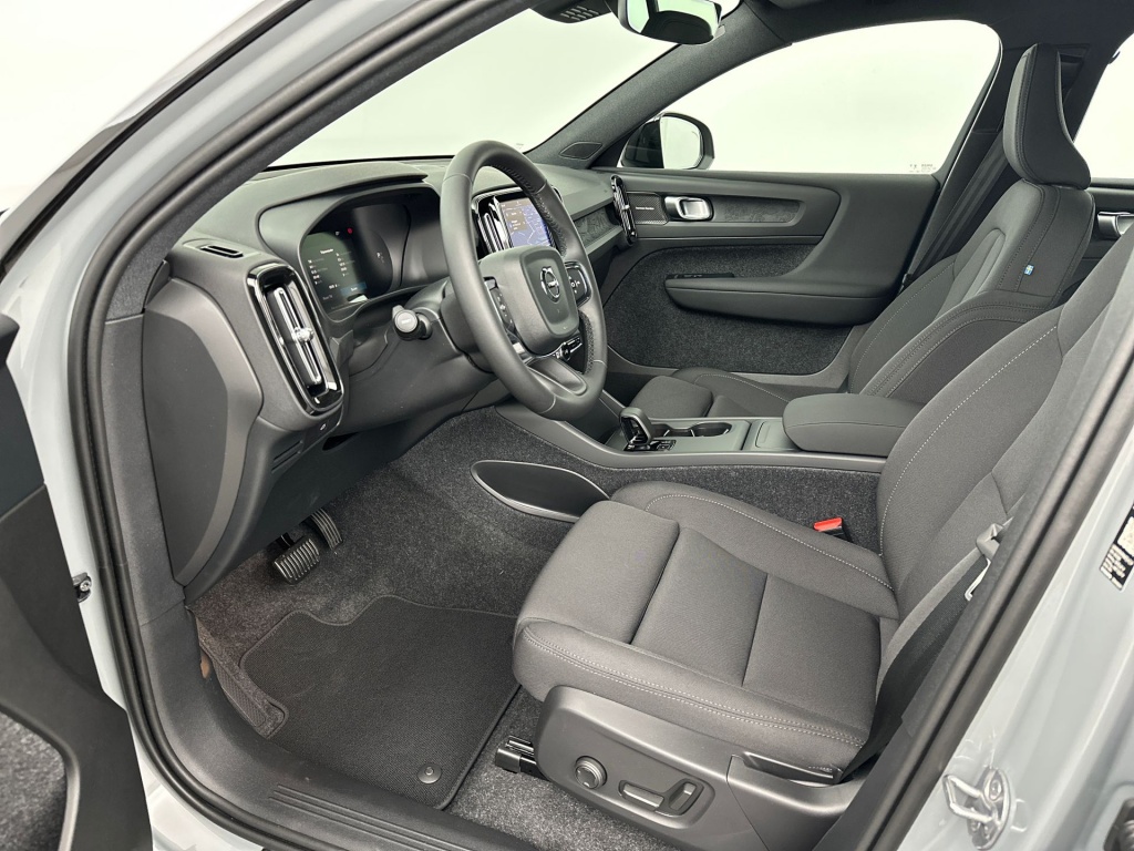 Volvo Ex40