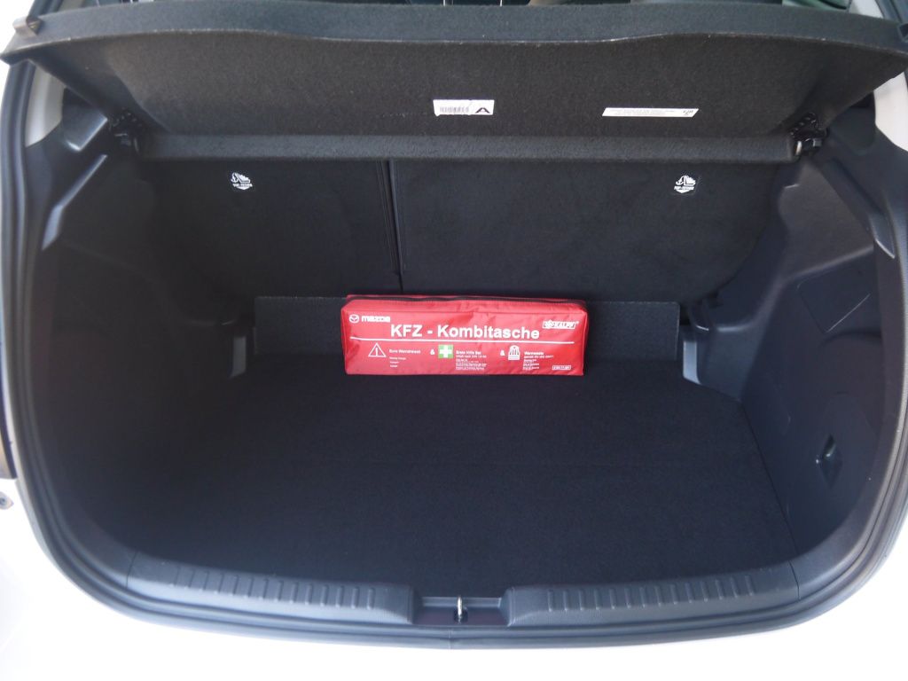Mazda 2 Hybrid