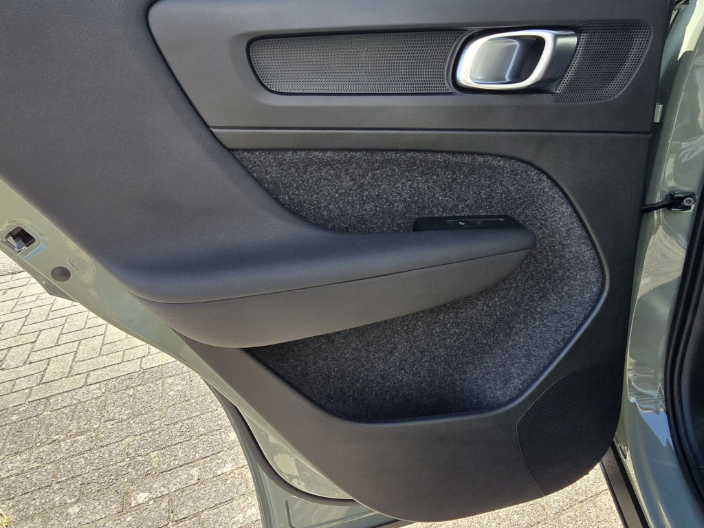 Volvo Ex40
