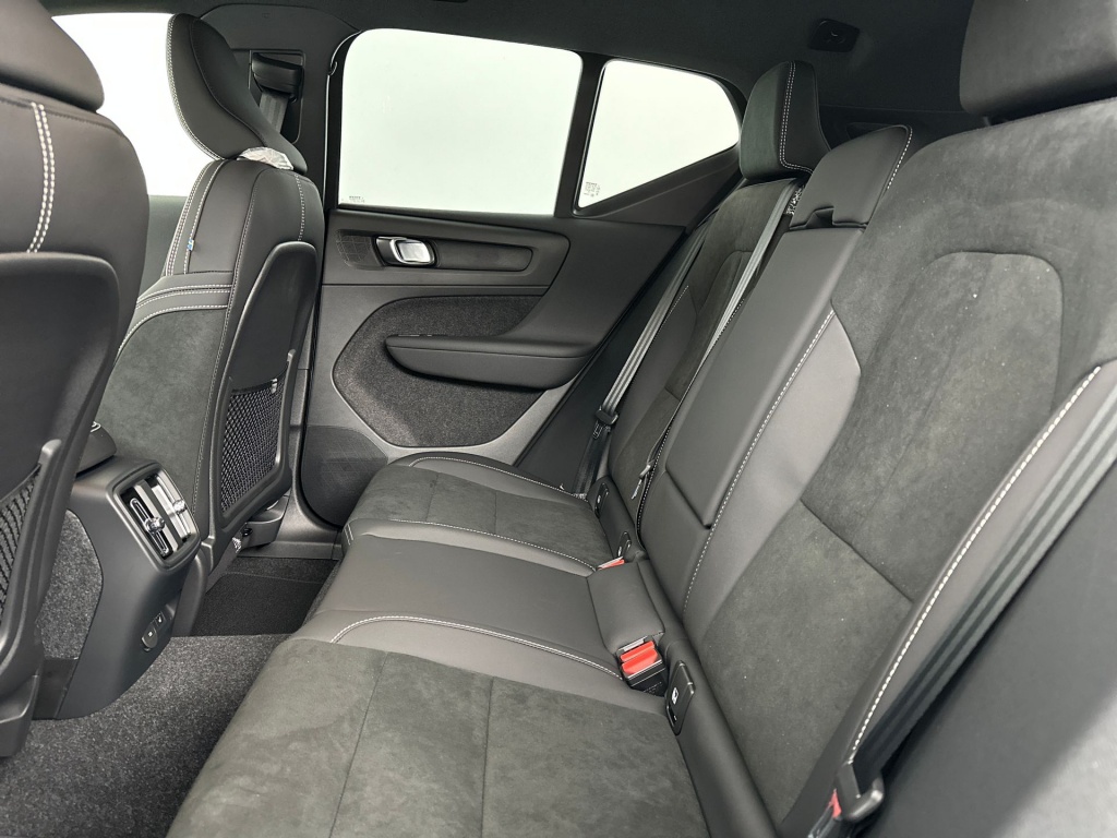 Volvo Ex40
