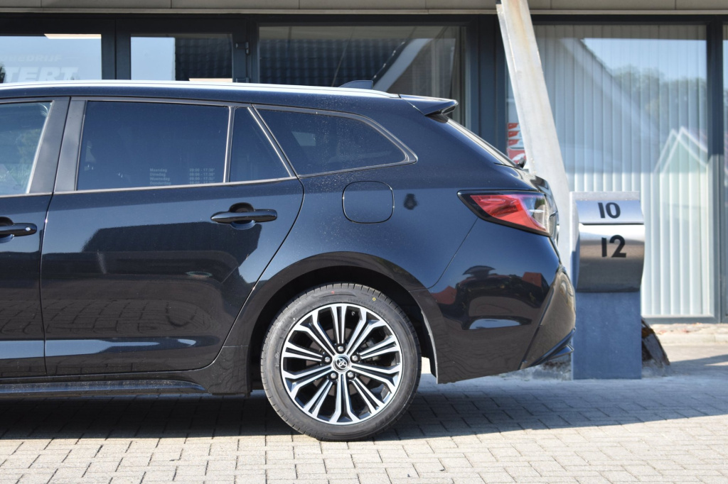 Toyota Corolla Touring Sports