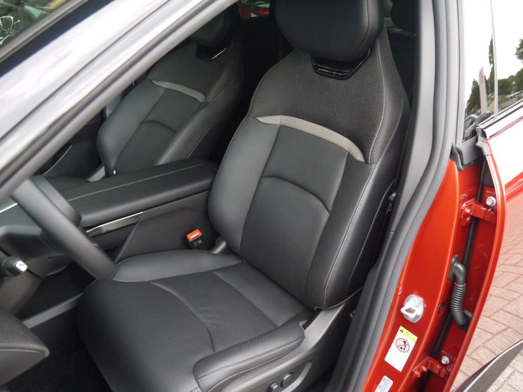 Mazda Cx-6e
