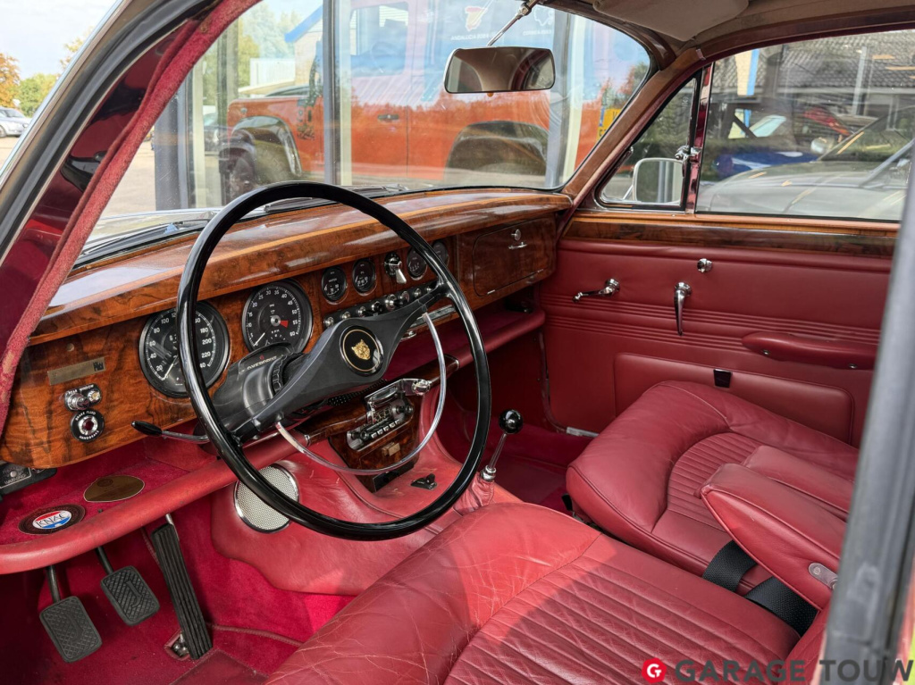 Jaguar S-Type