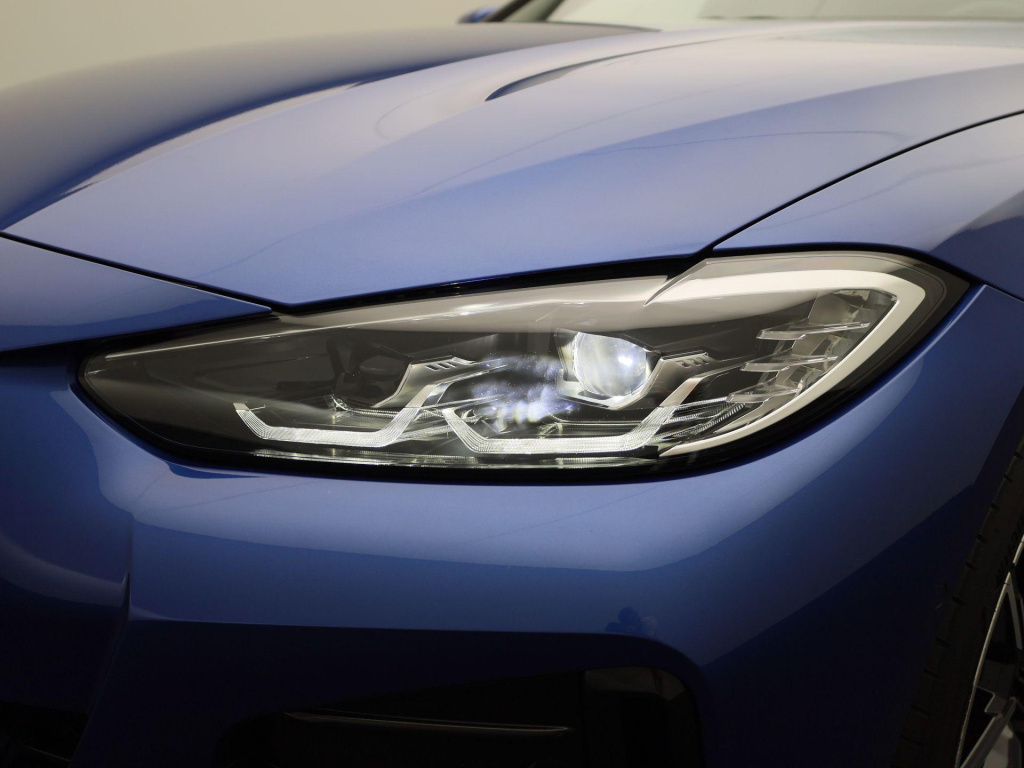 BMW I4