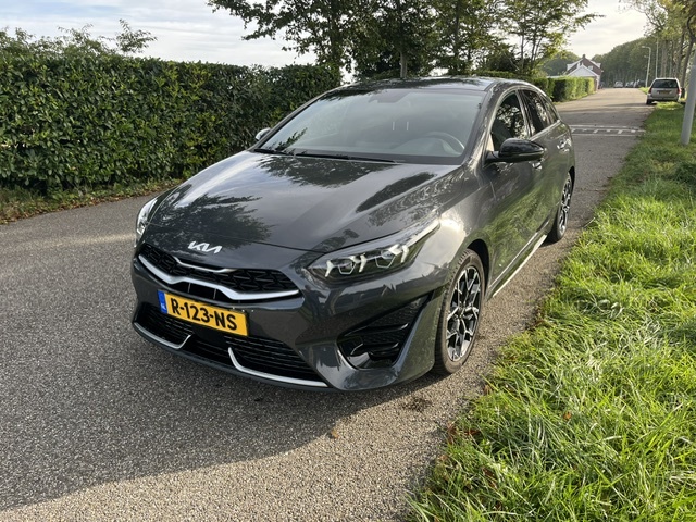 Kia Proceed