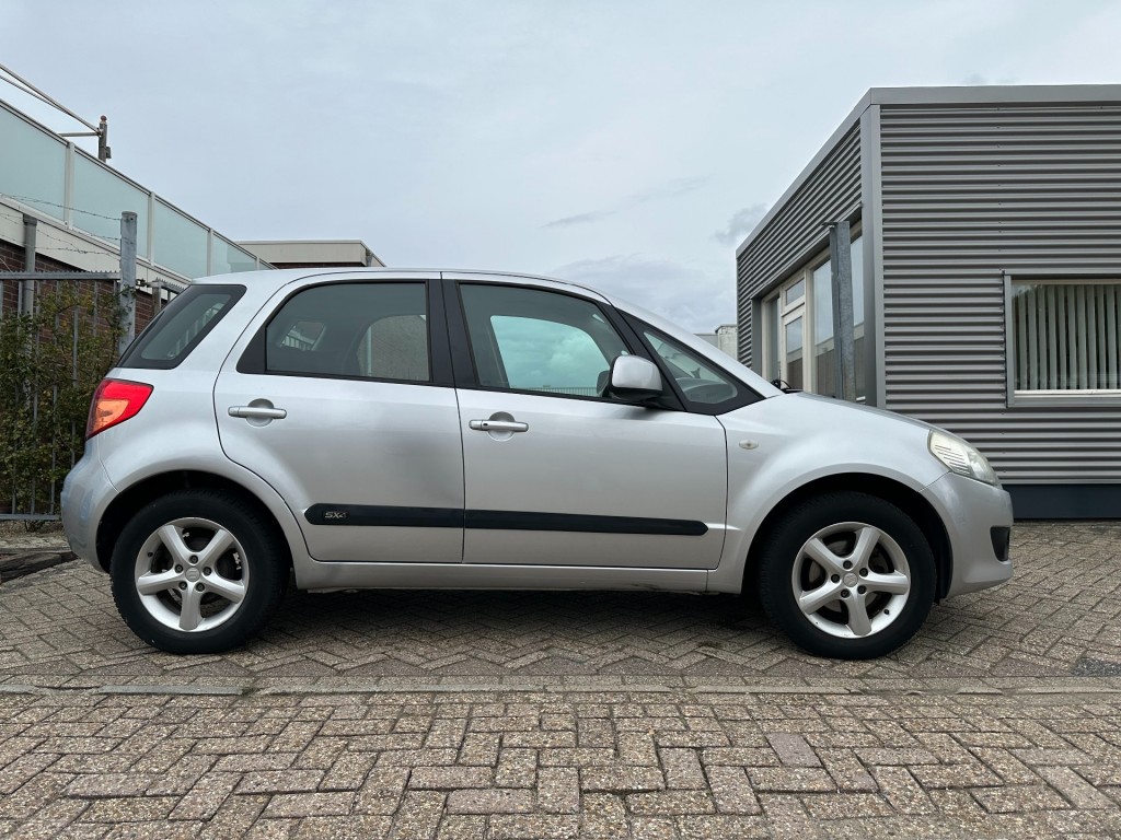 Suzuki Sx4