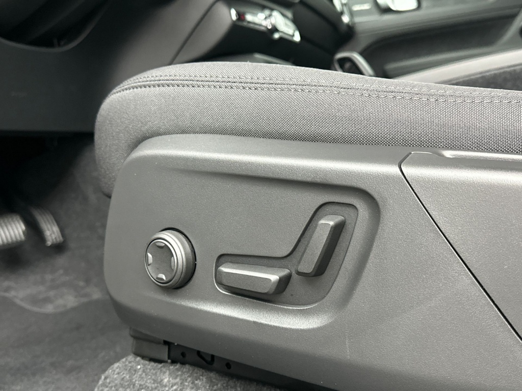 Volvo Ex40