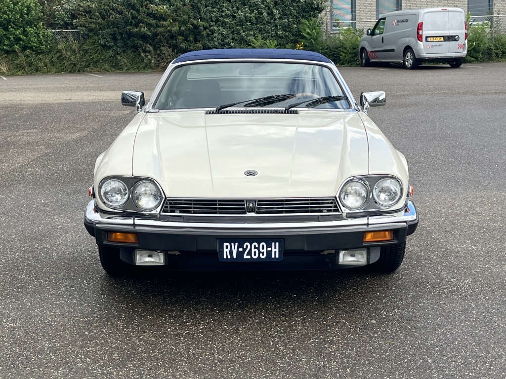Jaguar Xj
