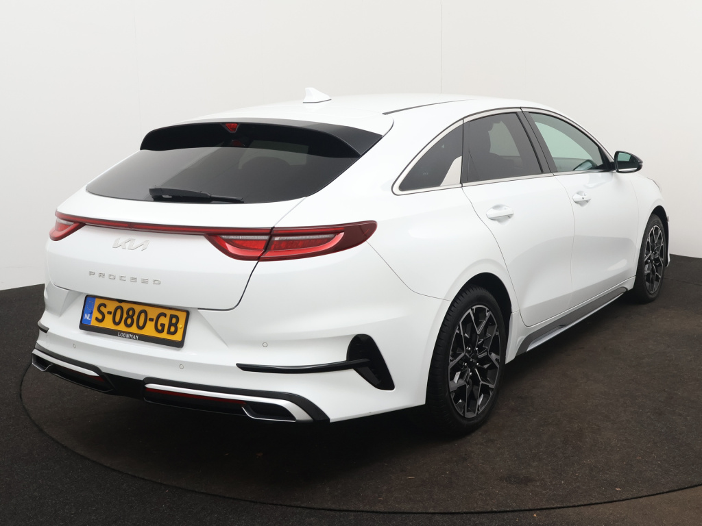 Kia Proceed