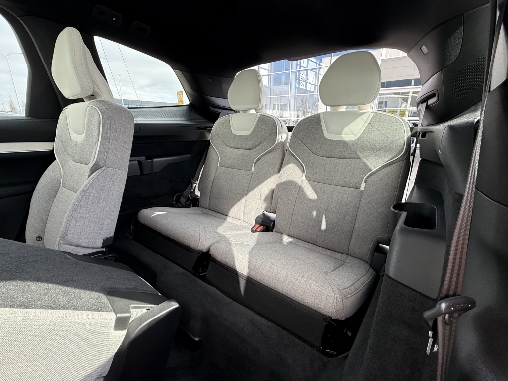 Volvo Ex90