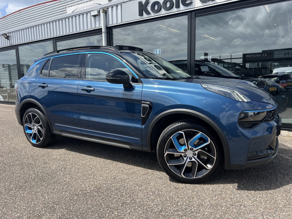 Lynk & Co 01