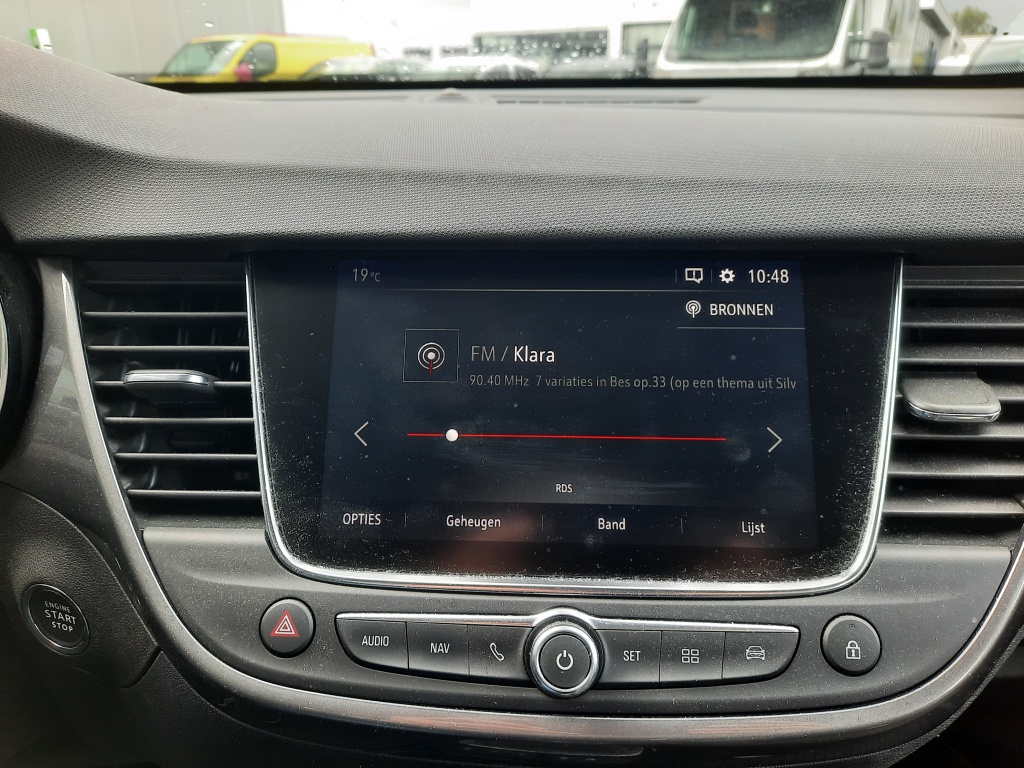 Opel Crossland X