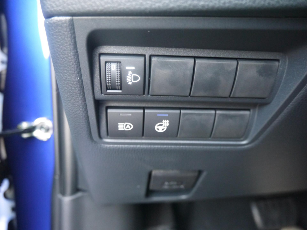 Mazda 2 Hybrid