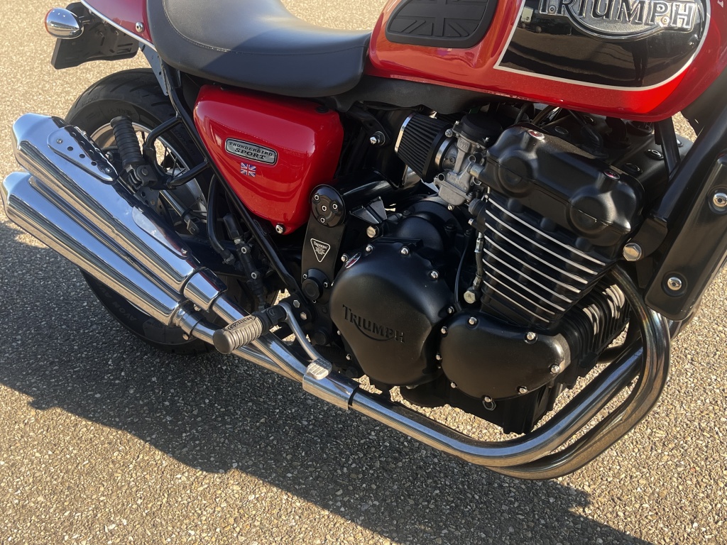 Triumph Thunderbird