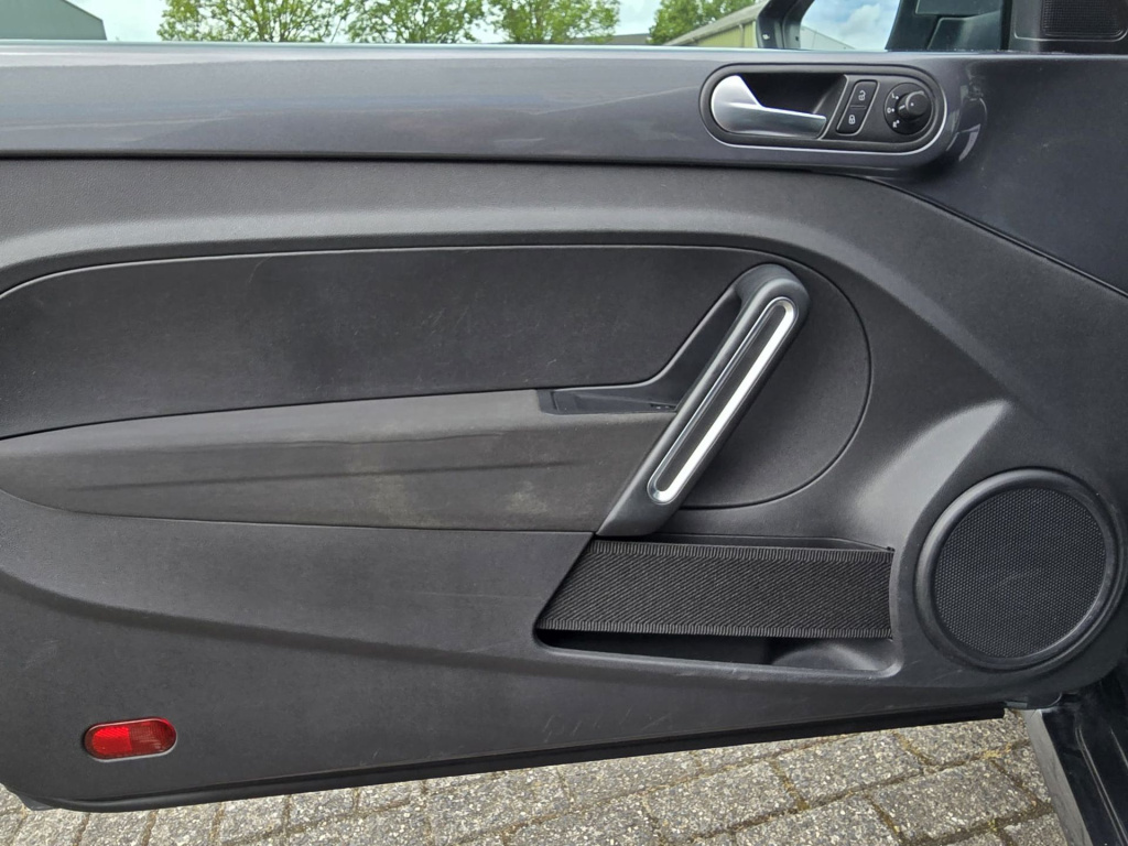 Volkswagen New Beetle