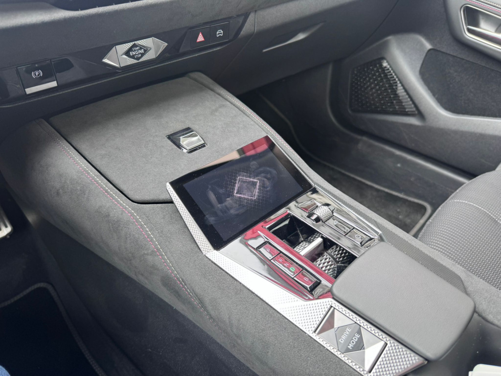 Ds Ds 4