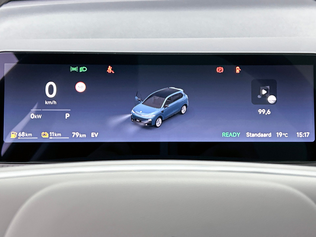 Leapmotor B10