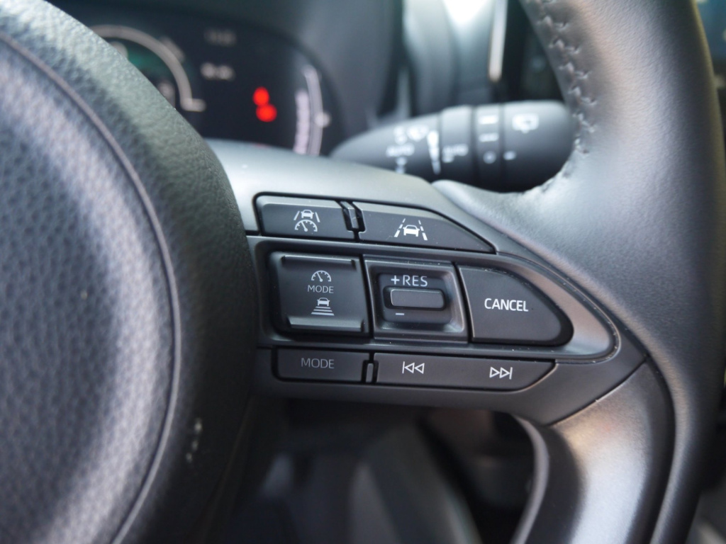 Mazda 2 Hybrid