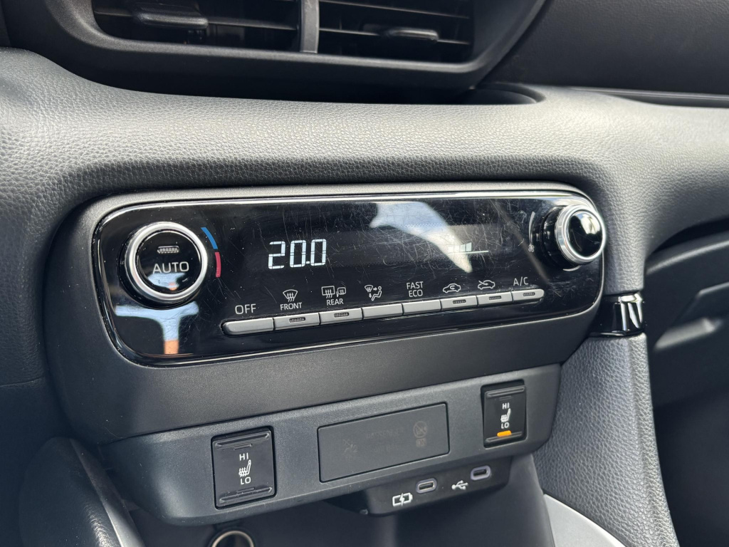 Mazda 2 Hybrid