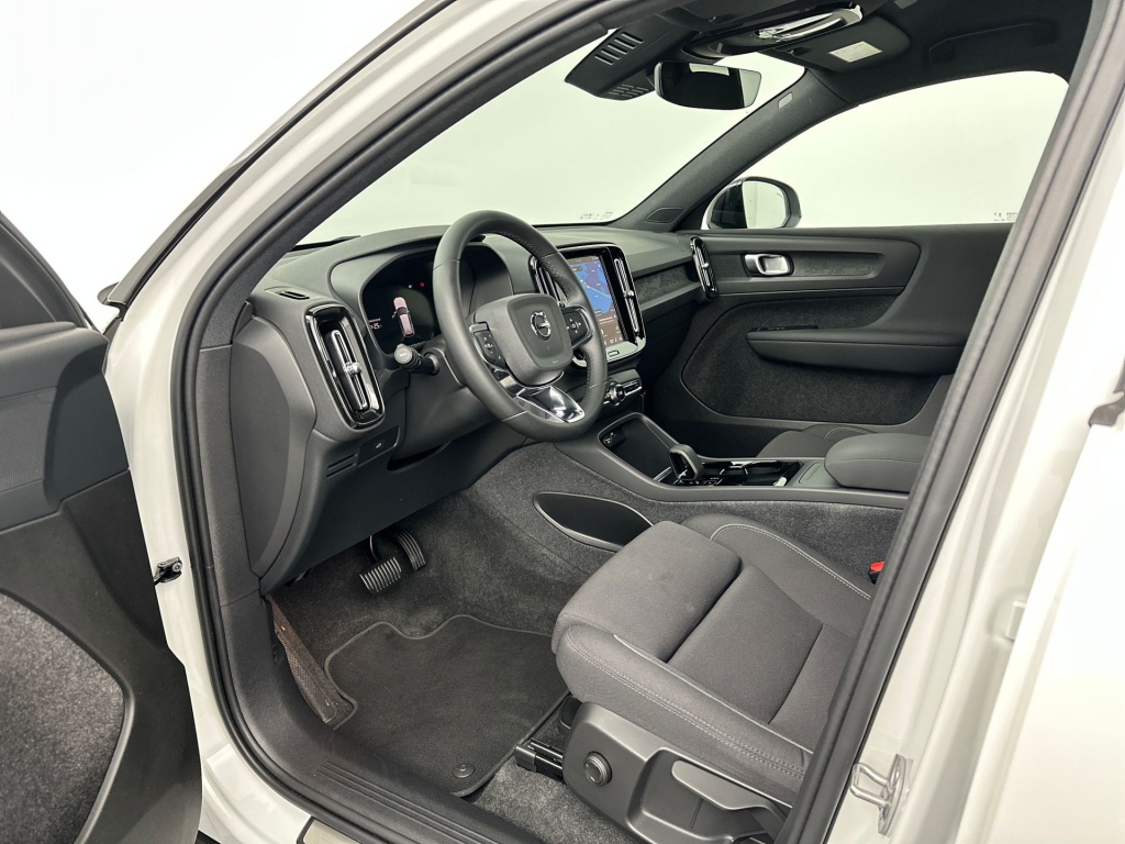 Volvo Ex40