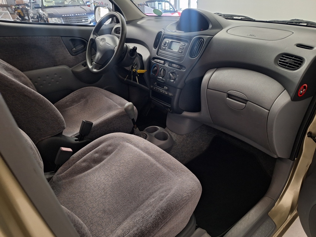 Toyota Yaris Verso