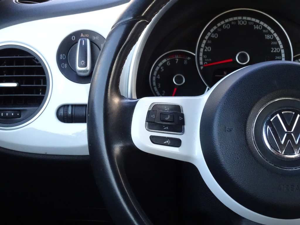 Volkswagen New Beetle