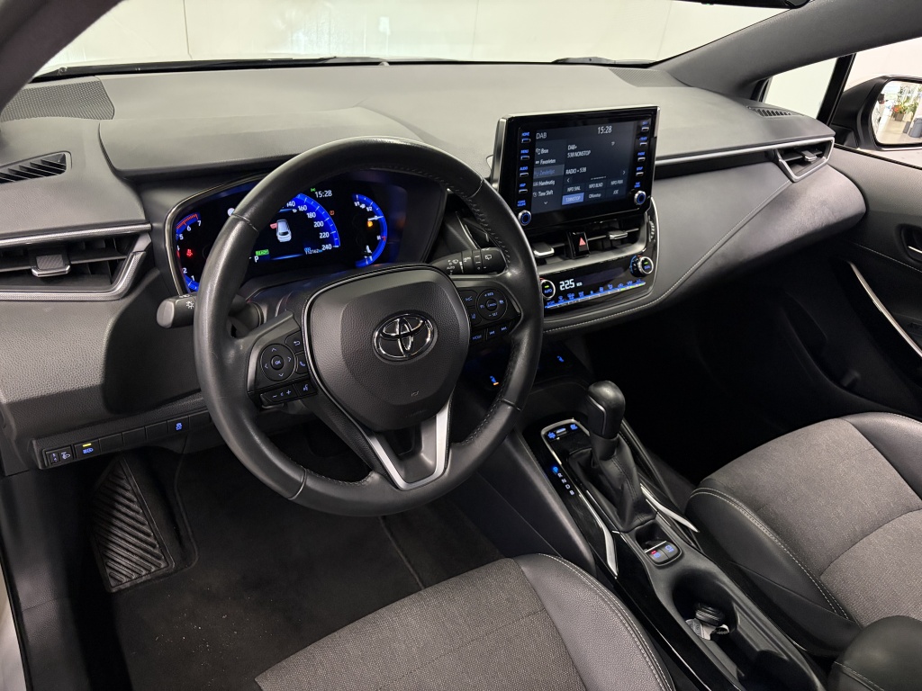 Toyota Corolla Touring Sports