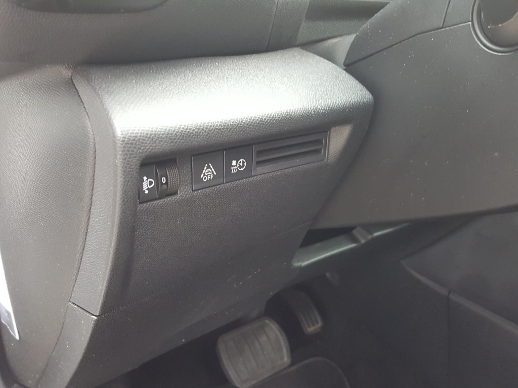 Citroen Ë-c4