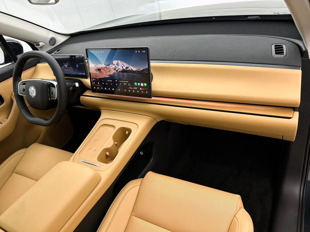 Leapmotor C10