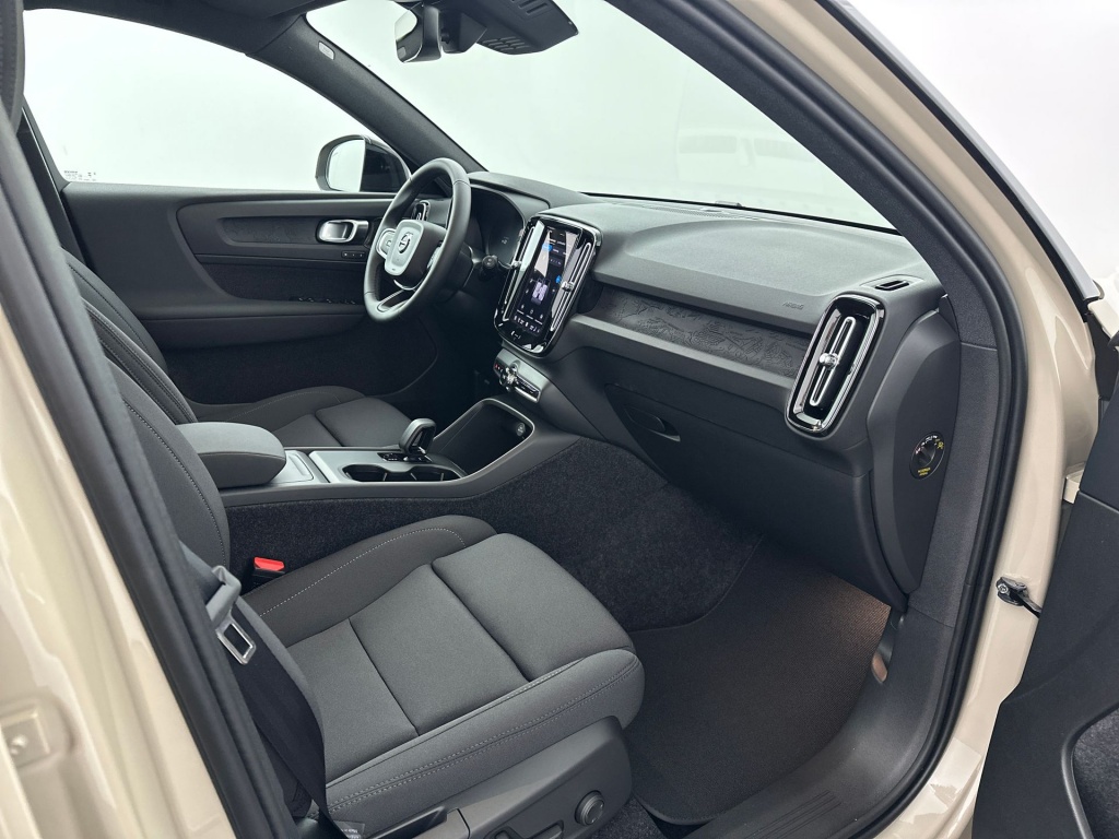 Volvo Ex40