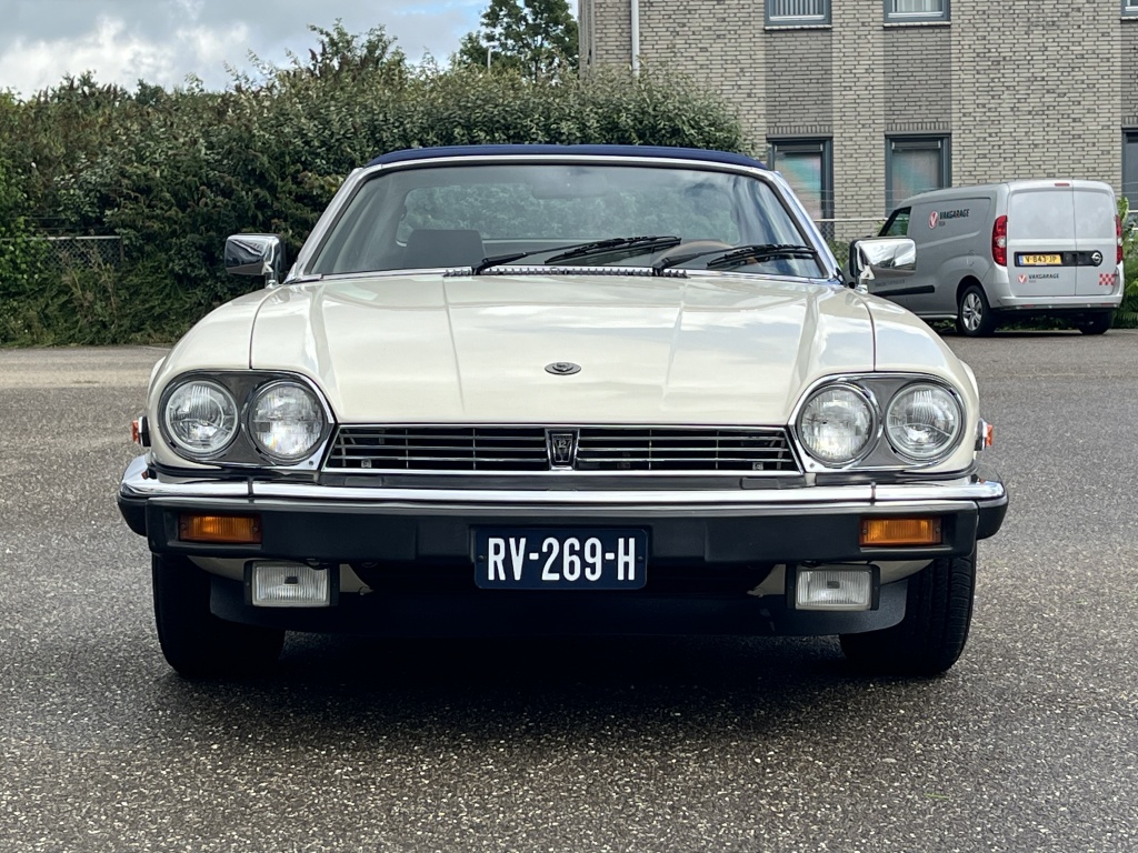 Jaguar Xj
