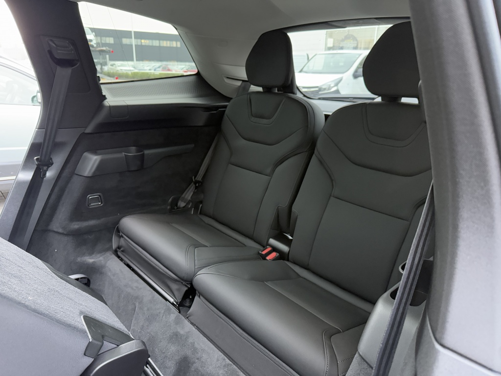 Volvo Ex90
