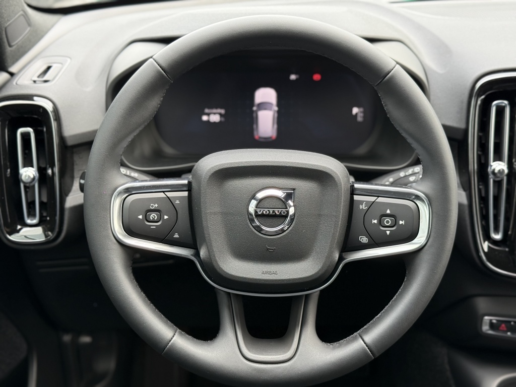 Volvo Ex40