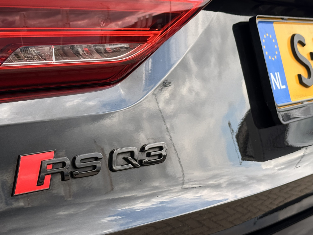Audi Rsq3