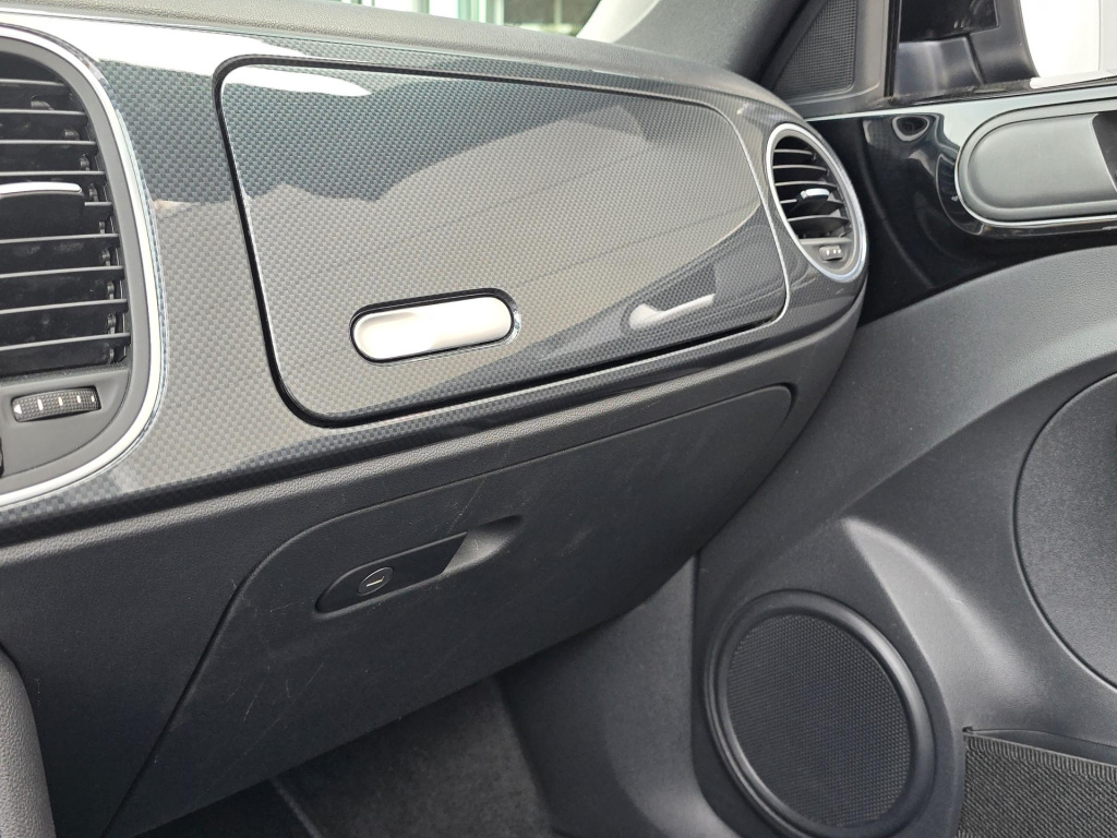 Volkswagen New Beetle