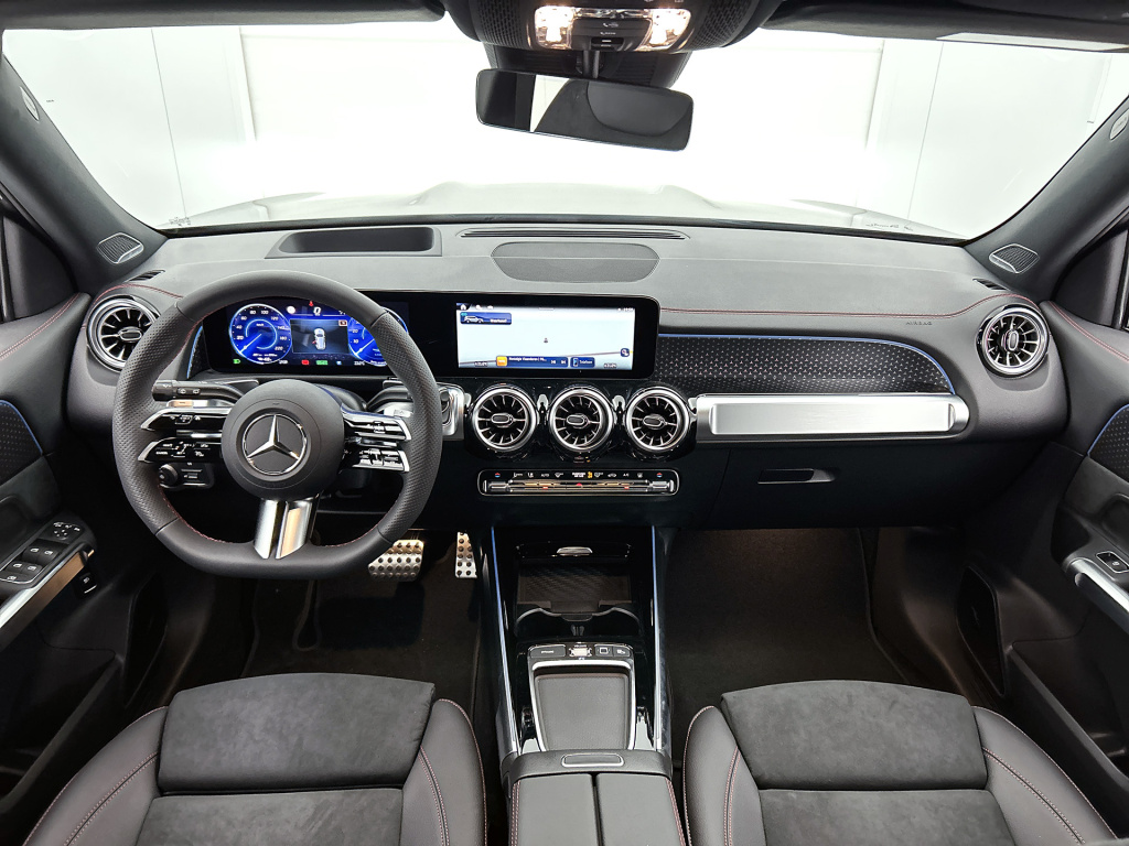Mercedes-Benz Eqb