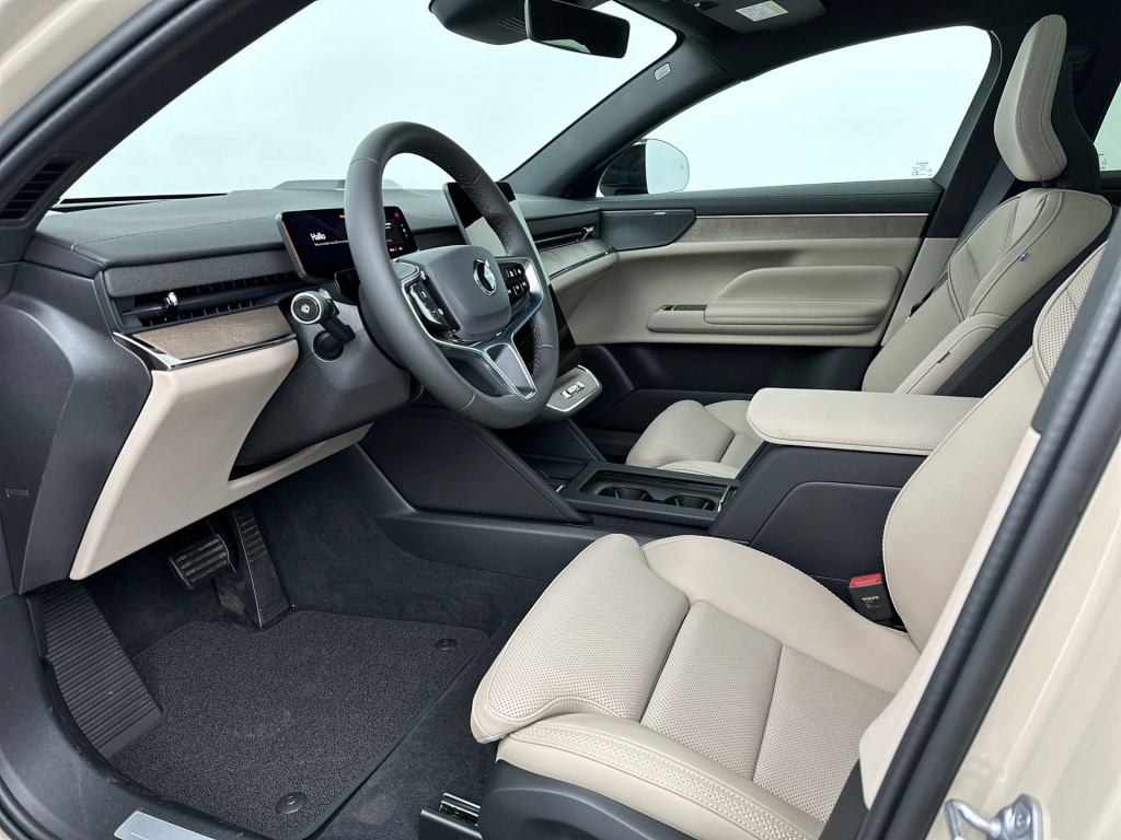 Volvo Es90